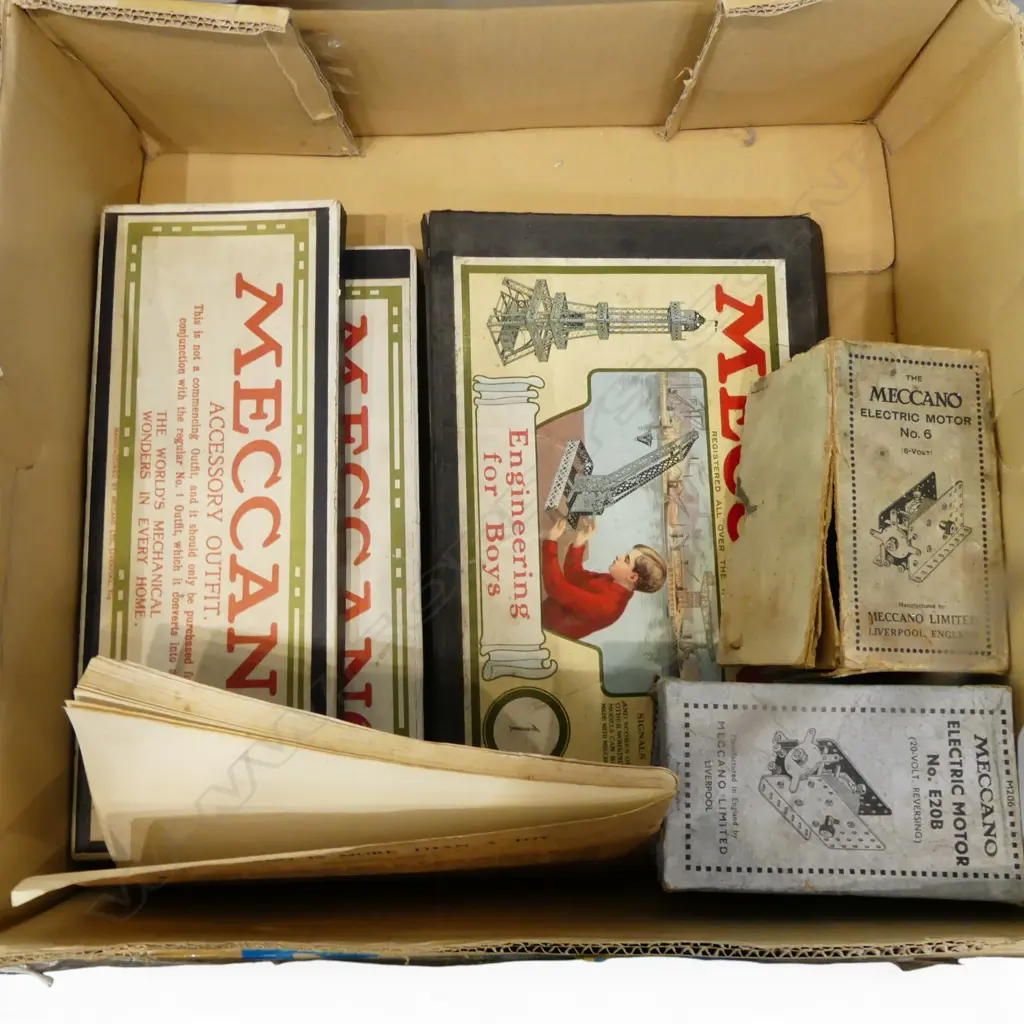5 BOXED MECCANO SETS  Image 1++