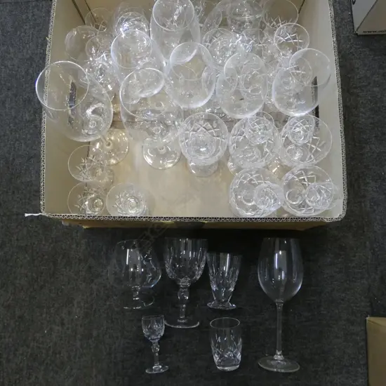 34 PCES STUART CRYSTAL, 8 WINE GLASSES, 6 BRANDY BALLOONS