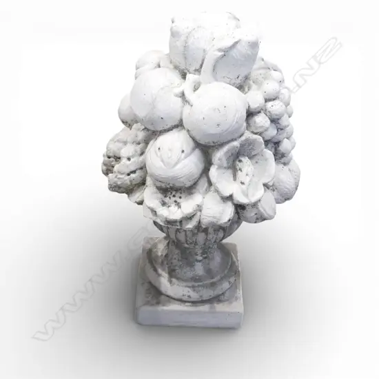 CONCRETE GARDEN URN w. FRUIT H.480mm