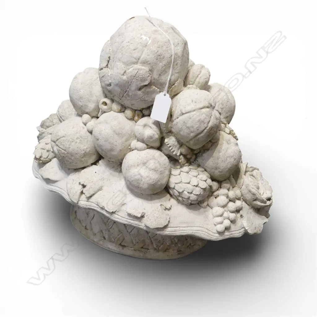 CONCRETE GARDEN FRUIT BOWL H.350mm Image 1++