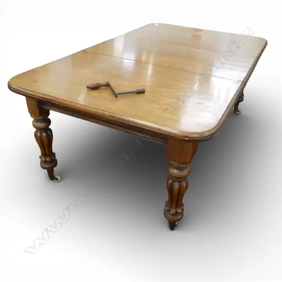 VICTORIAN MAHOGANY EXTENSION DINING TABLE + 2 LEAVES & CRANK 1900x1150x720mm