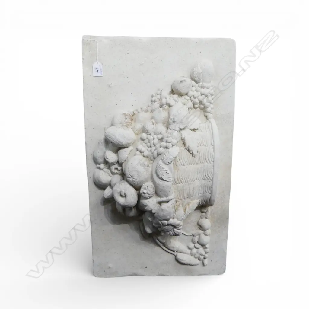 CONCRETE PLAQUE w. FRUIT BOWL 400x675mm Image 1++
