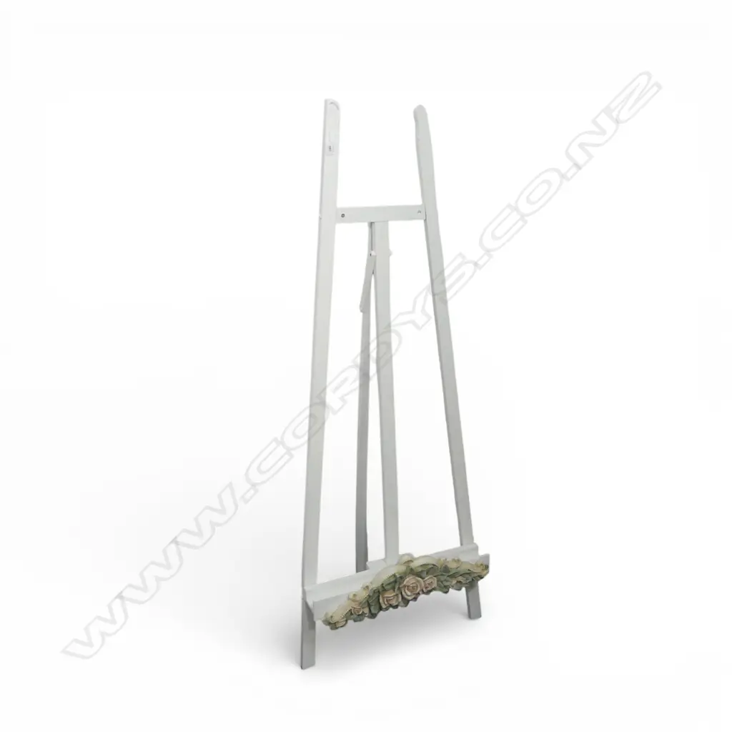 WHITE PAINTED EASEL H.1550mm Image 1++