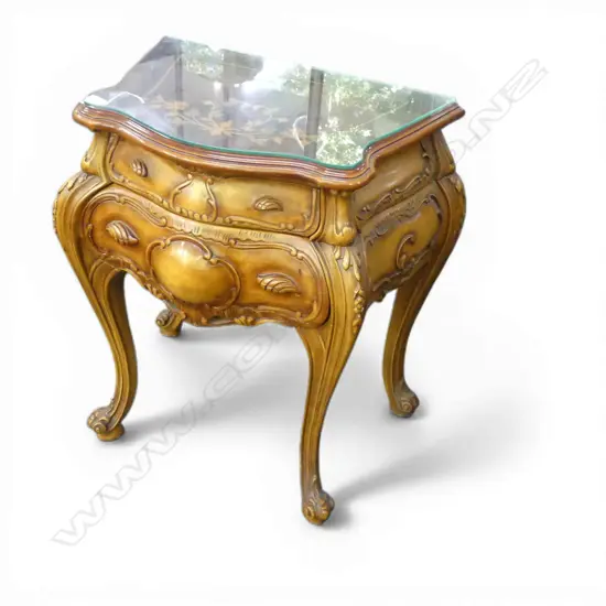 REPRODUCTION ANTIQUE FRENCH STYLE BEDSIDE COMMODE CABINET. H.625mm