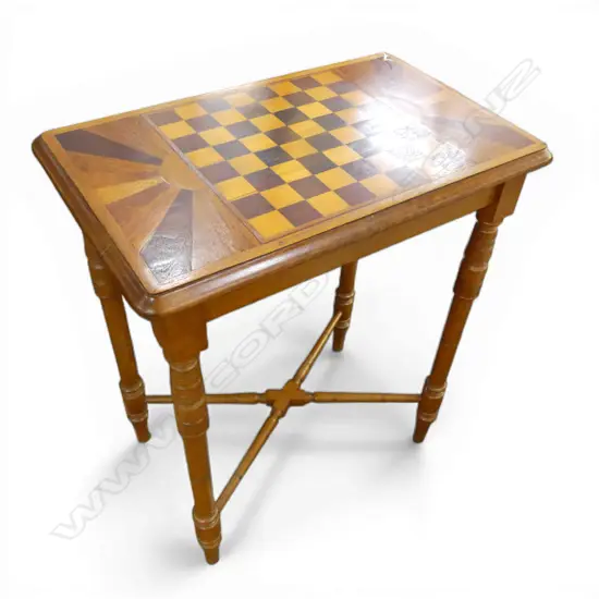 TABLE w. INLAID CHESSBOARD TOP 665x415x775mm