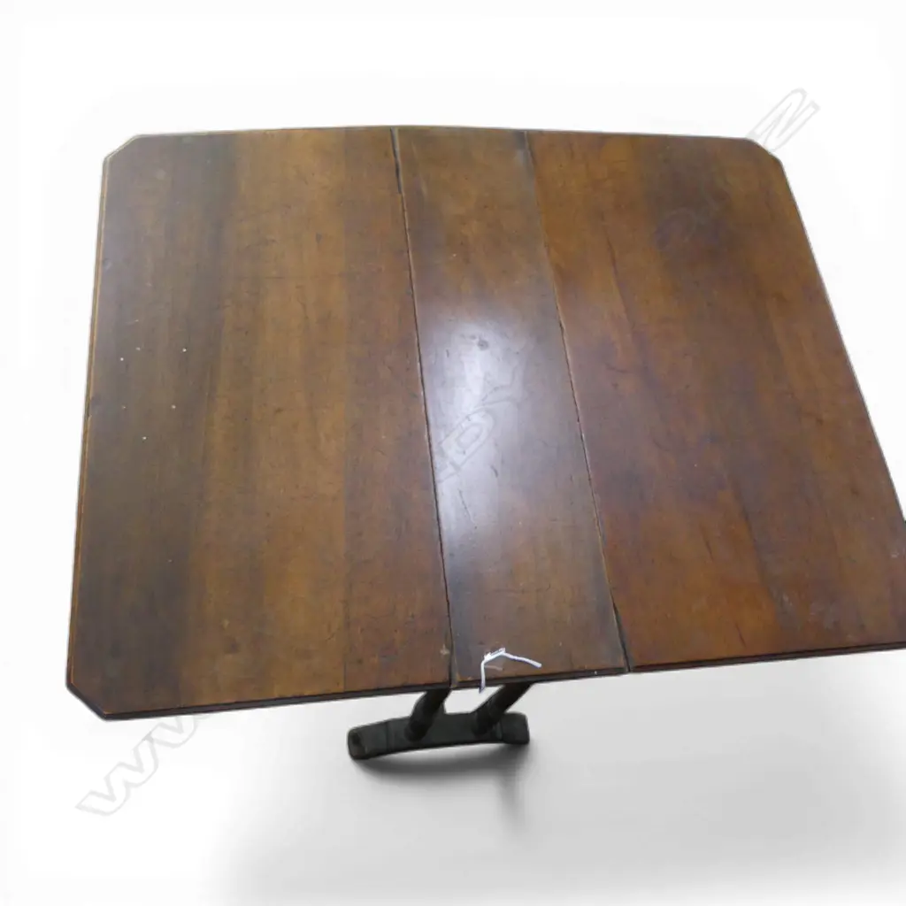 LATE VICTORIAN SMALL MAHOGANY GATE LEG TABLE w fine turned legs. 860 x 680 x 690mm. Image 1++