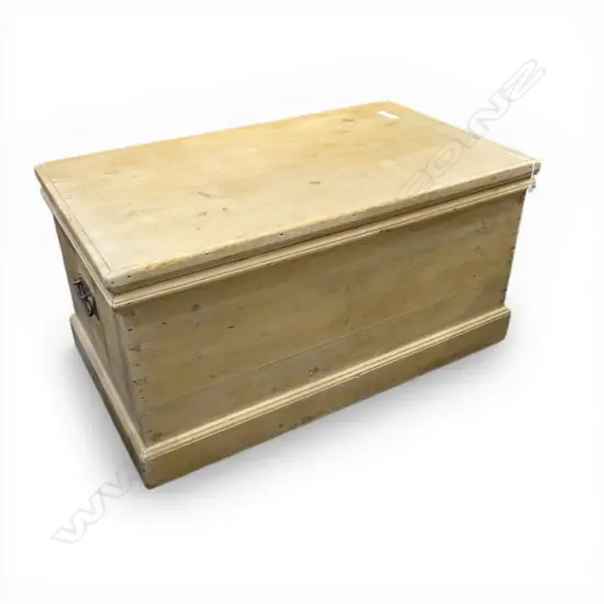 PINE CHEST ON CASTORS - 925 (w) X 430 (d) X 525 (h) MM