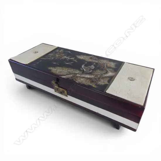 VINTAGE JAPANESE MUSICAL JEWELLERY BOX W.455mm