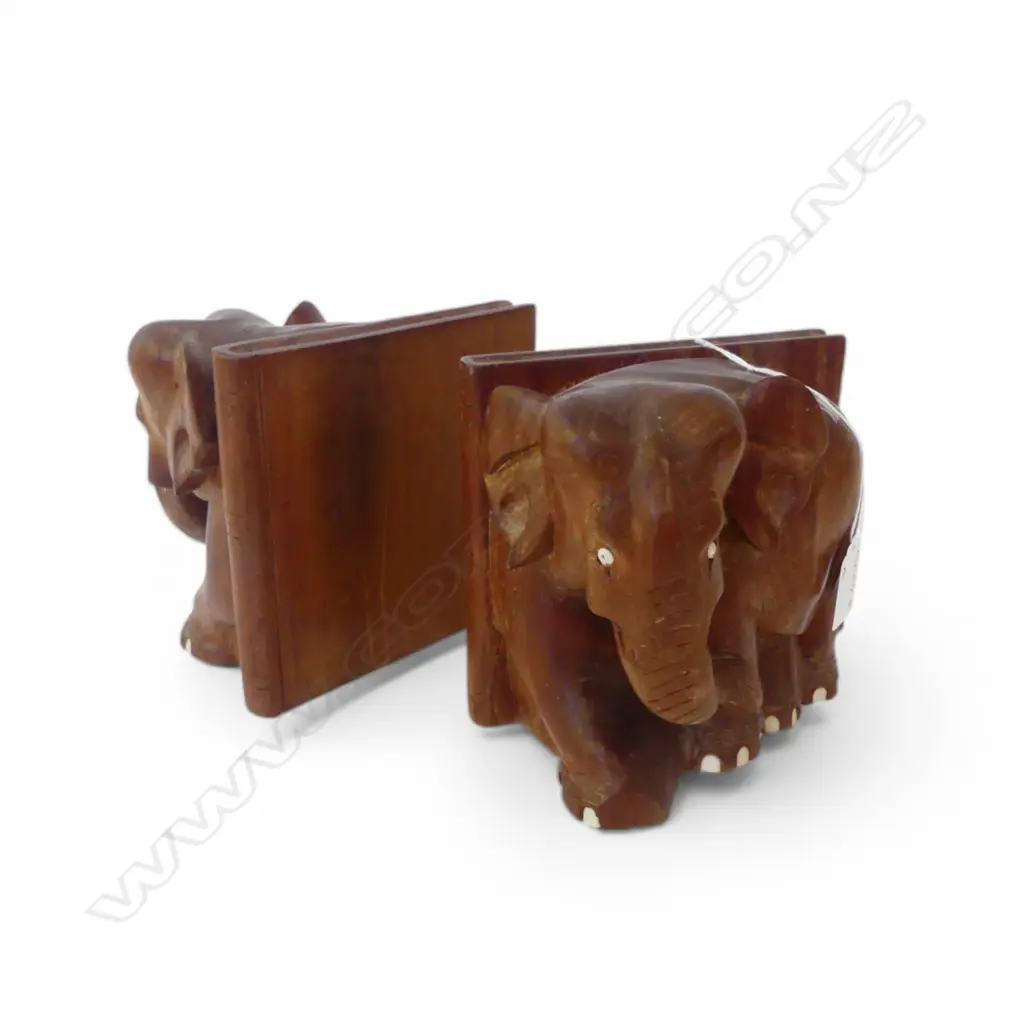 PR HEAVY HARDWOOD ELEPHANT BOOKENDS chip to 1 foot. H.150mm Image 1++