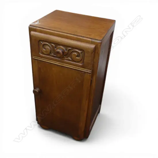 WOODEN CABINET 365x330x705mm