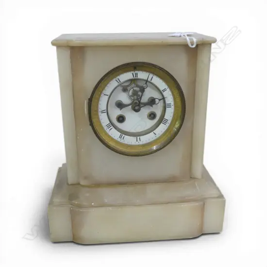 VICTORIAN ALABASTER MANTLE CLOCK with pendulum. H.245mm