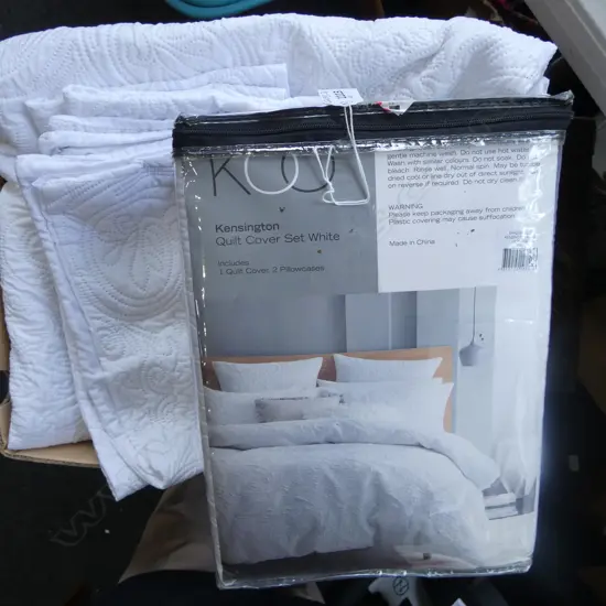 THREE SETS OF WHITE QUEEN SIZE BED LINEN (ONE SET NEW IN PACKAGING) 