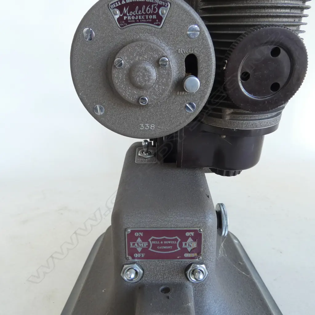 VINTAGE FILM PROJECTOR, BELL & HOWELL MODEL 613 H.540mm Image 1++