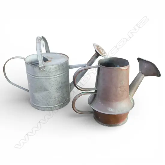 2 METAL WATERING CANS H.340mm