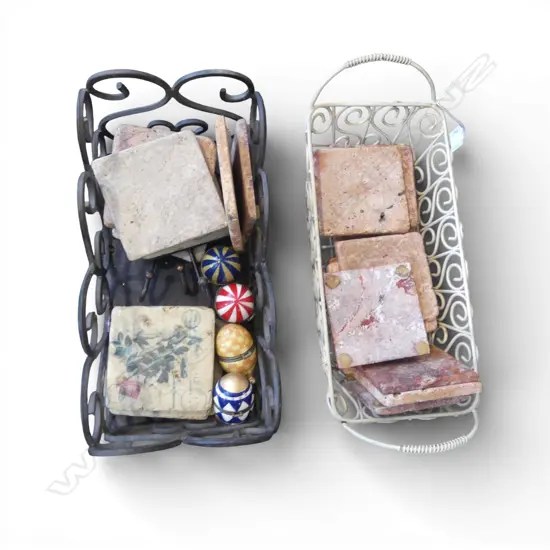 2 METAL BASKETS W.390mm + ASST. COASTERS ETC