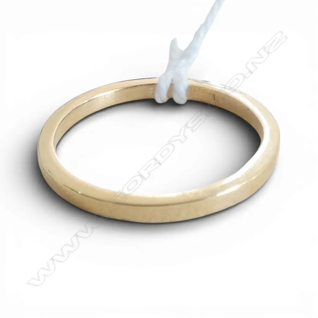 16.4ct tested GOLD BAND RING 2gms SIZE N Image 1++