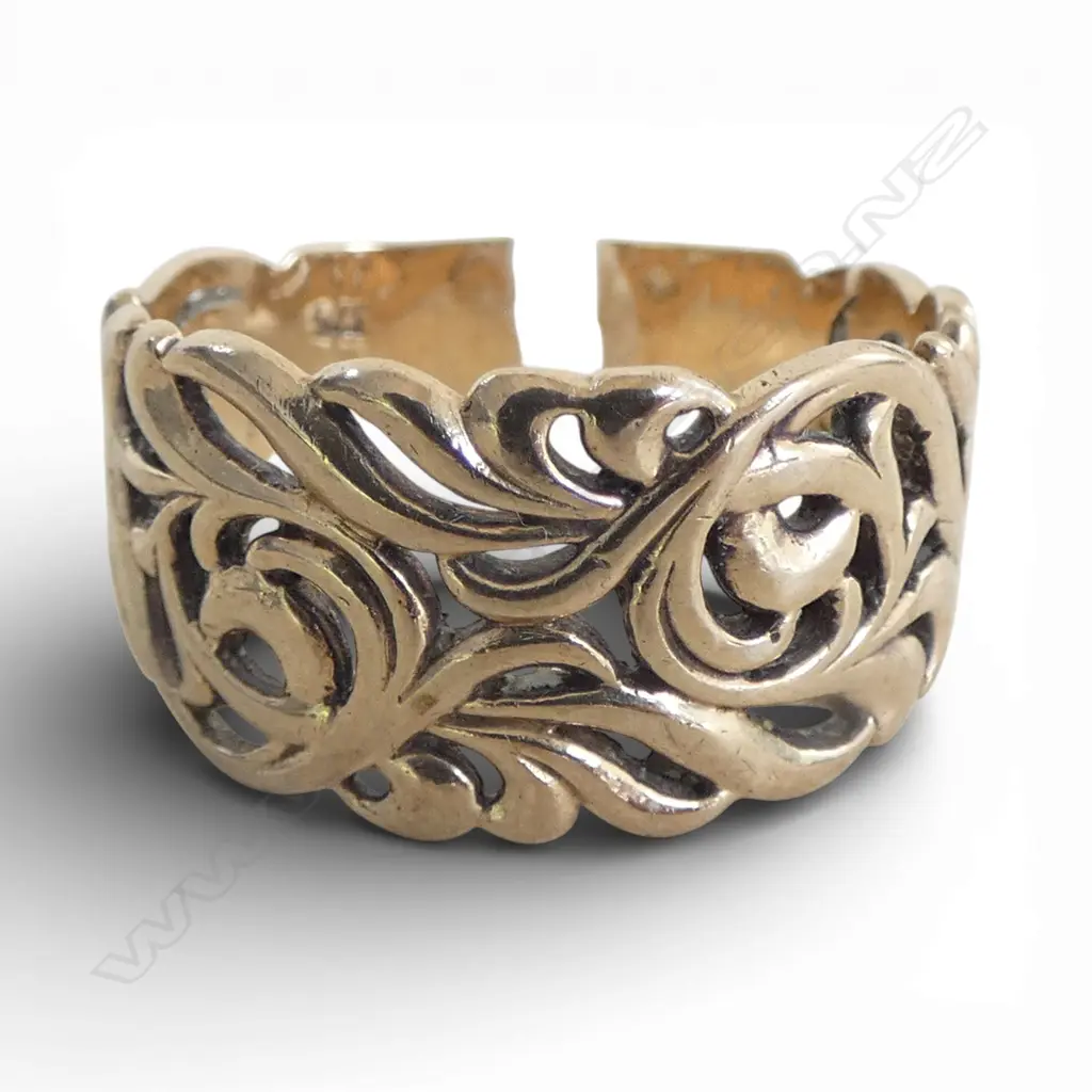 9ct FILIGREE RING, 4.56gm SIZE R1/2 Image 1++