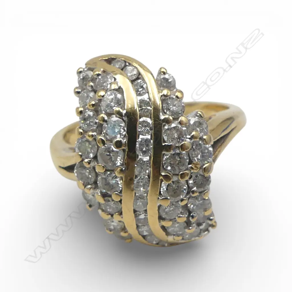 14CT GOLD AND DIAMOND RING 6.49gms (Valuation $5,930) SIZE M Image 1++