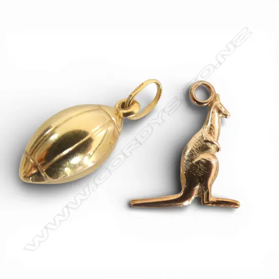 9ct GOLD RUGBY BALL PENDANT & KANGAROO CHARM, 2.04gm