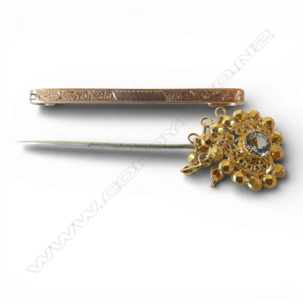 9ct ROSE GOLD BAR BROOCH 2.69gms + GILT STICK PIN Image 1++