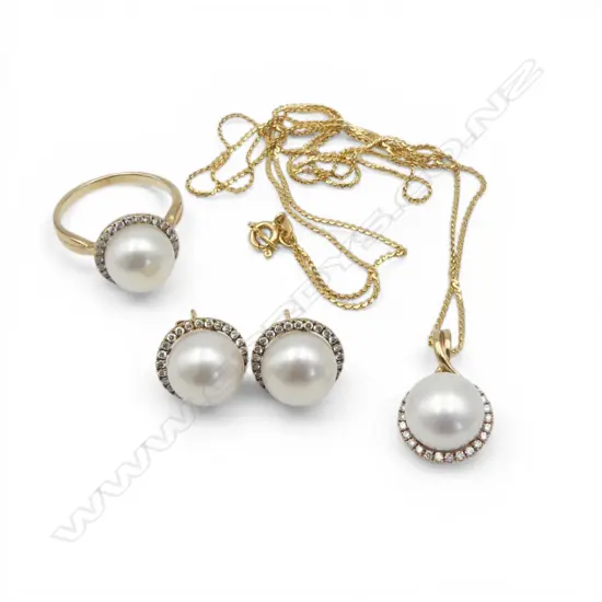 9CT GOLD CULTURED PEARL AND DIAMOND RING/EARRINGS/PENDANT ON 18CT GOLD CHAIN 15.08gms