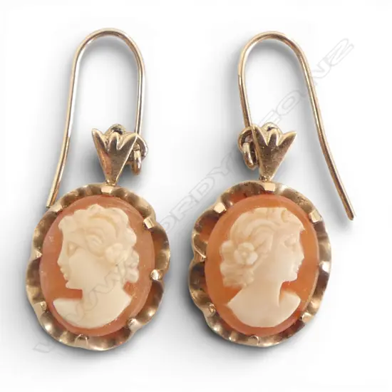 PR 9ct CAMEO EARRINGS, hook backs, 3.12gm