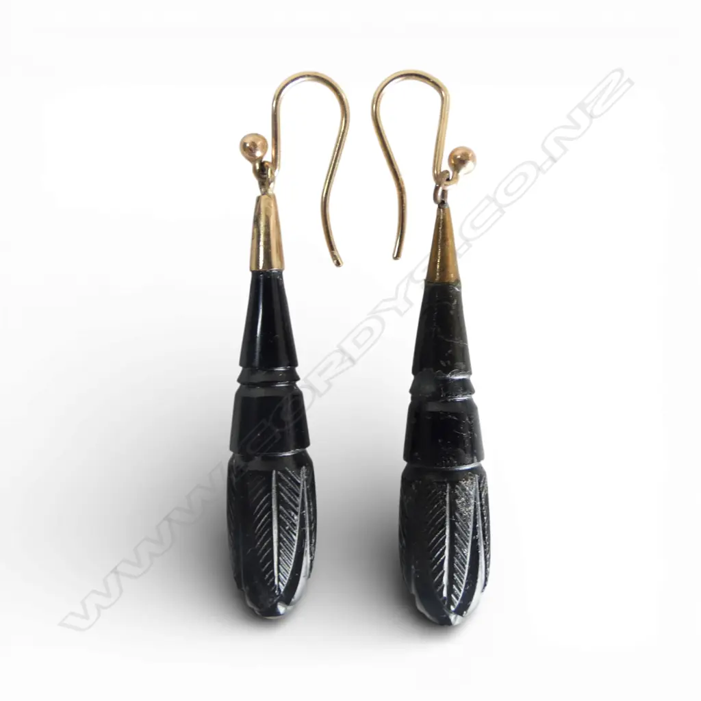 PR 9ct VICTORIAN JET DROP EARRINGS (one drop repaired) Image 1++