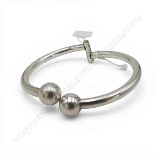SILVER HINGED BANGLE