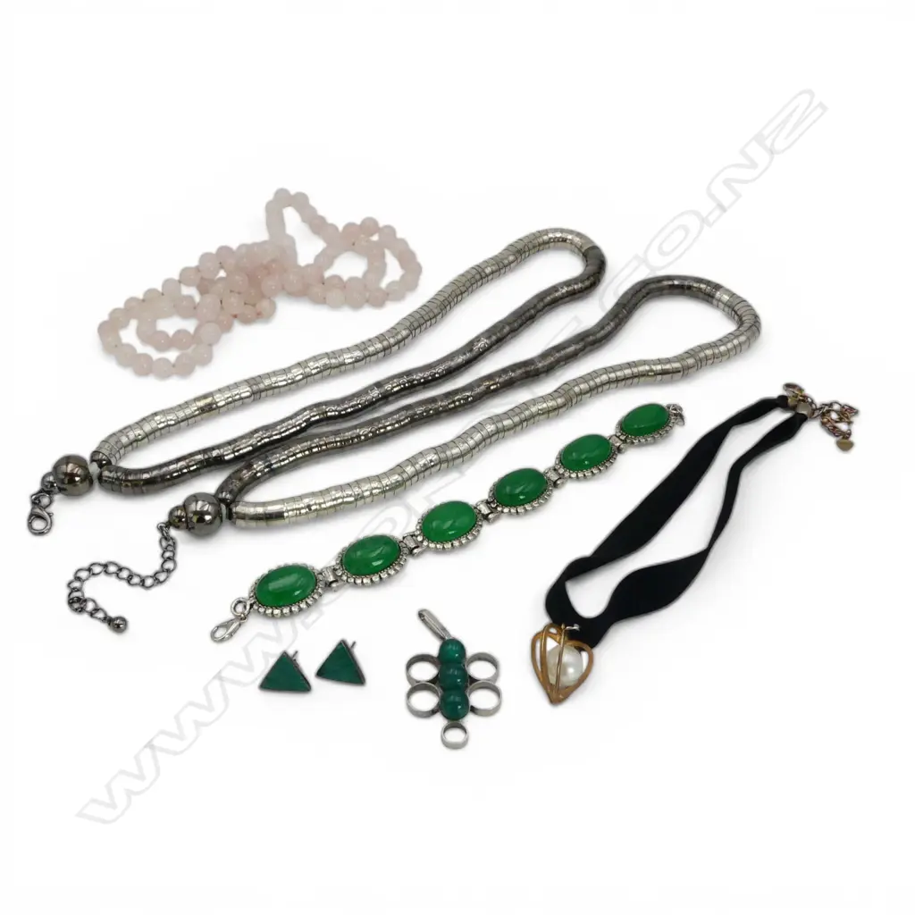 ROSE QUARTZ BEAD NECKLACE & ASSTD COSTUME  Image 1++