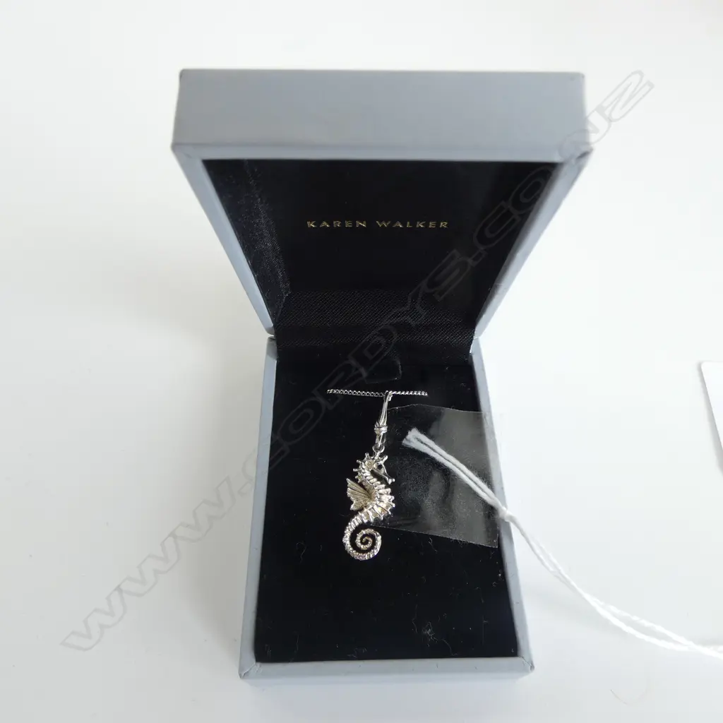KAREN WALKER SILVER SEAHORSE PENDANT on SILVER CHAIN in KW box Image 1++