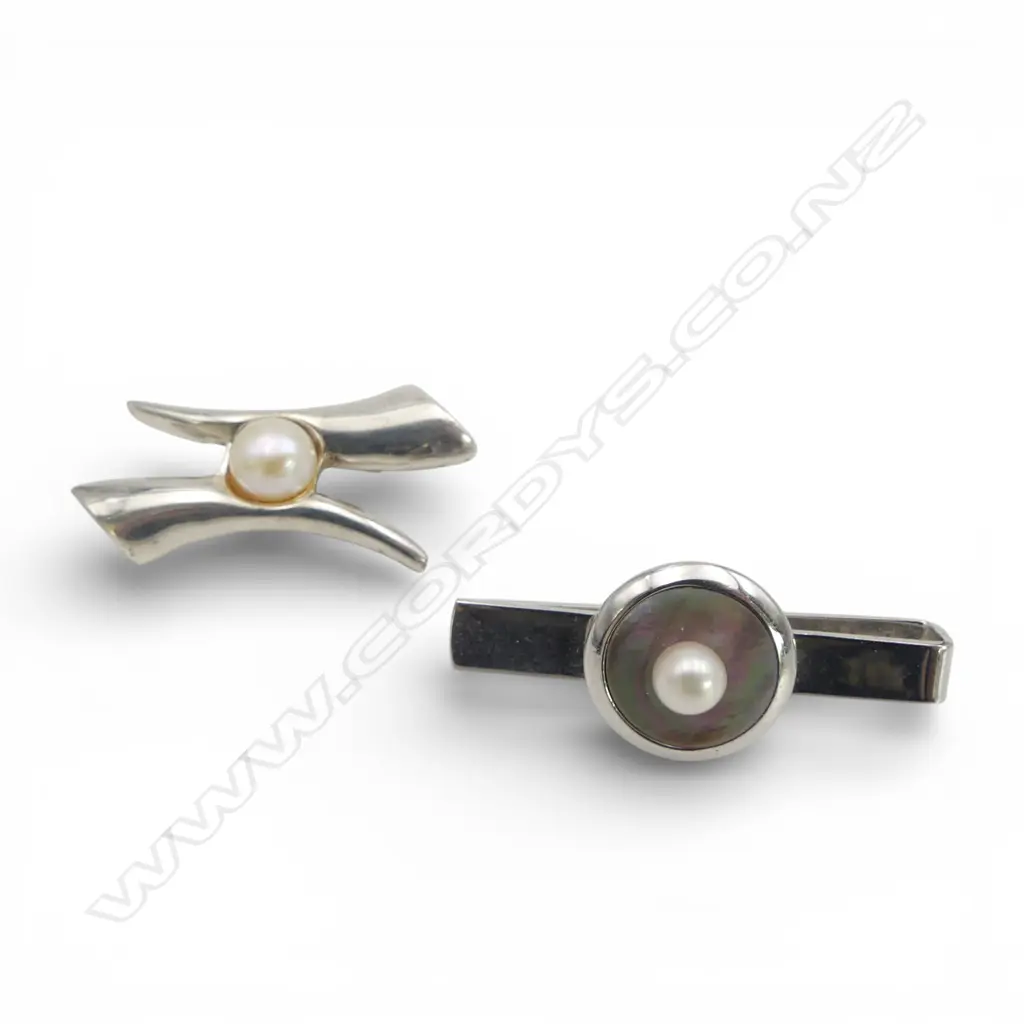 SILVER TIE PIN & SILVER? & FRESHWATER PEARL BROOCH Image 1++