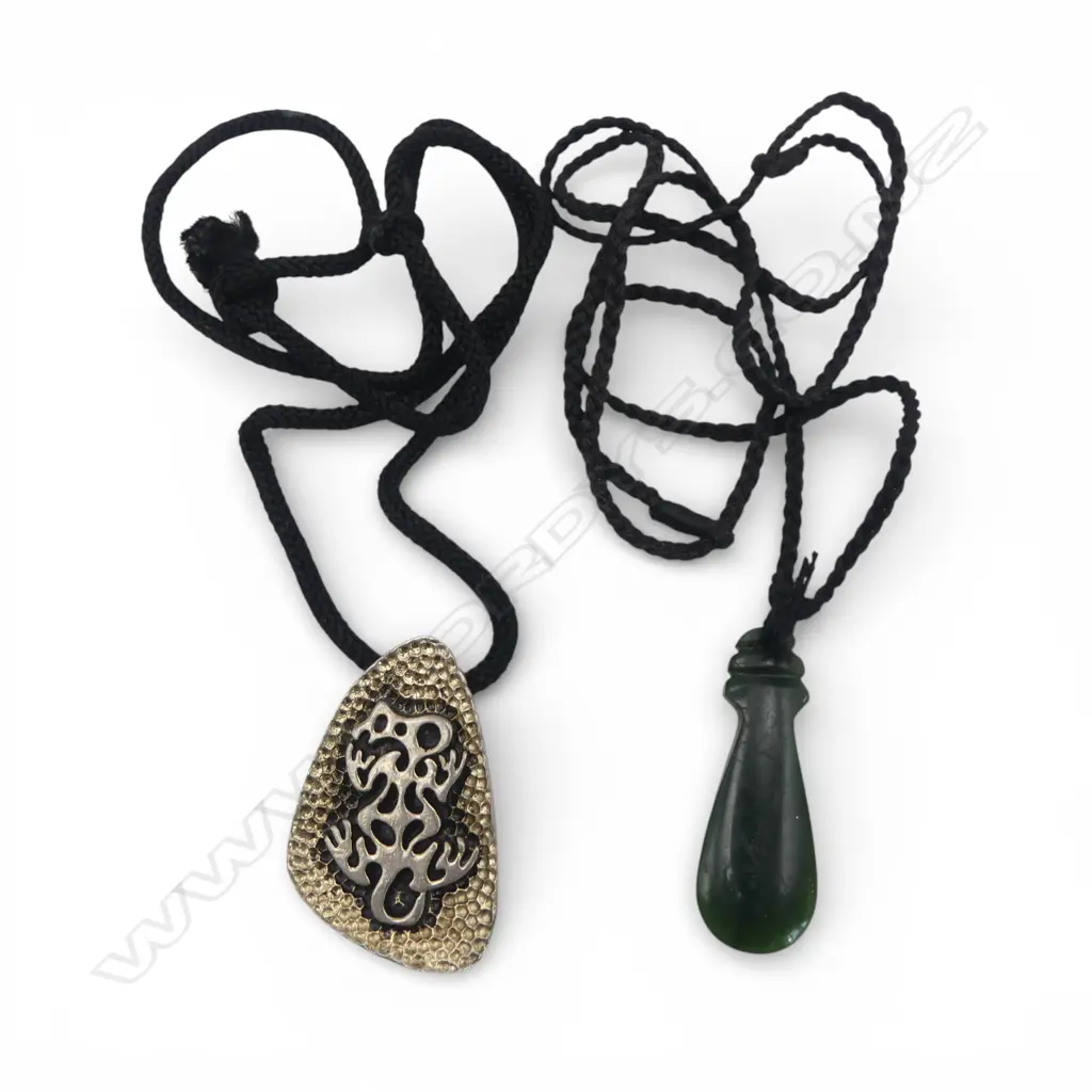 POUNAMU PATU FORM PENDANT + MAORI ROCK ART TANIWHA PENDANT  Image 1++