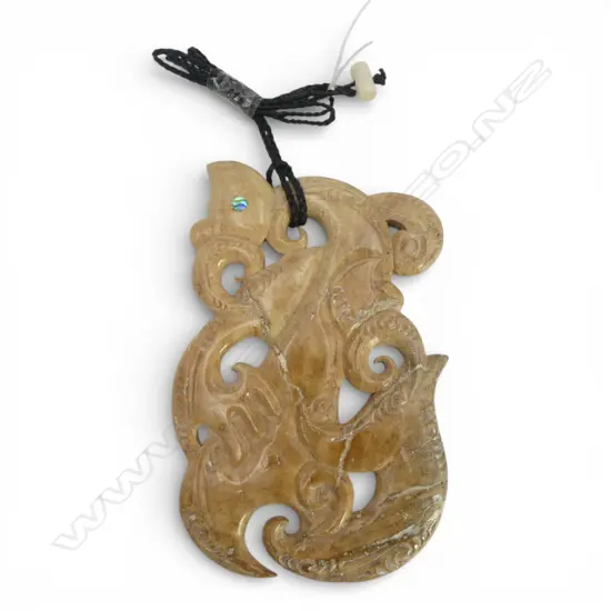VERY LGE MAORI CARVED WHALEBONE MANAIA PENDANT L.140mm some filled age cracks