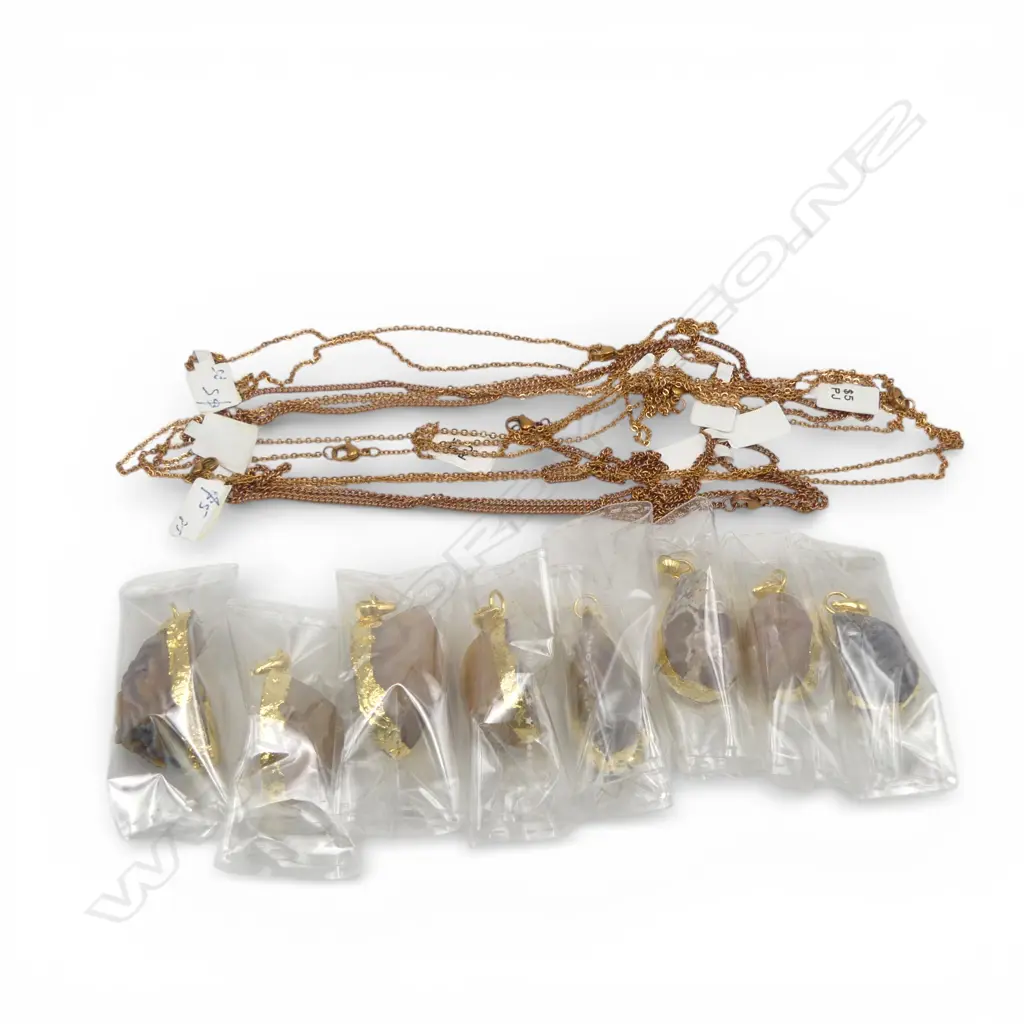 8 AGATE GEODE & AMETHYST PLATED PENDANTS & chains, new old stock Image 1++