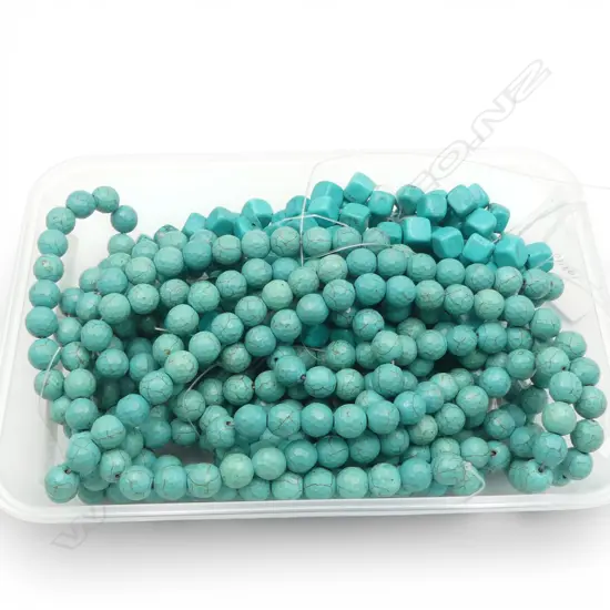 QTY DYED SYN. TURQUOISE BEADS