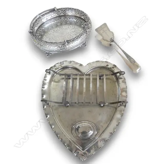3 PCES EP: BASKET w. SWING HANDLE, HEART SHAPED TRAY w. RACK, PR TONGS