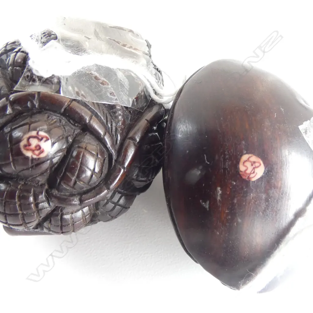 JAPANESE CARVED WOOD NETSUKE OF TWO RATS ON BUNDLE, SIGNED + TURTLE & HERMIT CRAB, SIGNED, W.45mm Image 1++