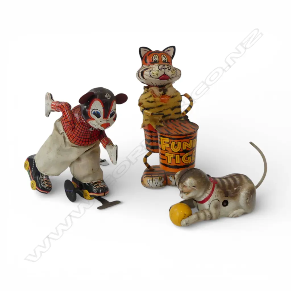 3 VINTAGE ANIMAL TIN TOYS; FUNNY TIGER H.165mm, SKATING MOUSE, CAT w. BALL (U.S. ZONE GERMANY) Image 1++
