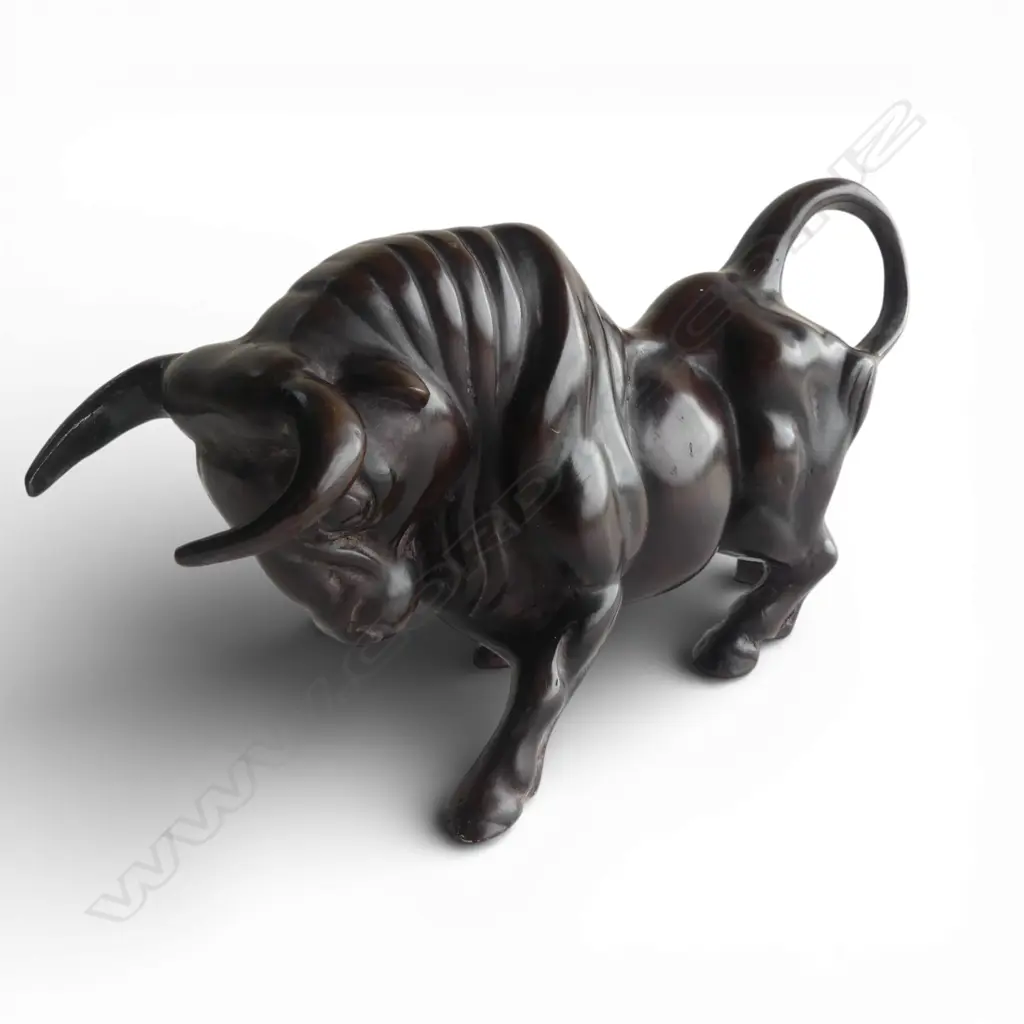 BRONZE PATINA CHARGING BULL SCULPTURE L.240mm Image 1++
