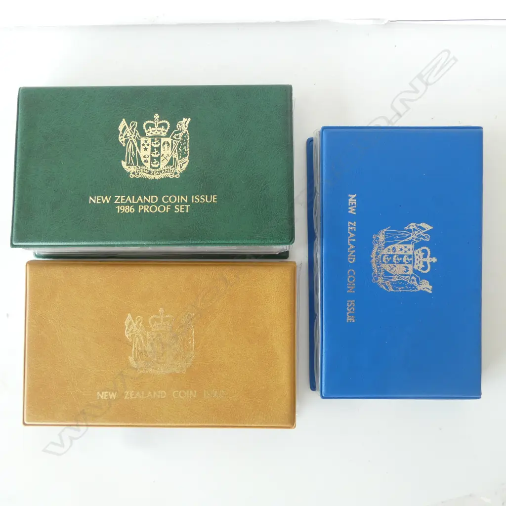 THREE NZ PROOF COIN SETS 1979/1986/1985 Image 1++