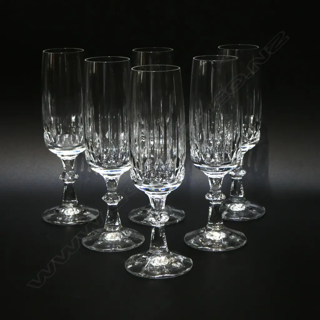 SIX SCHOTT ZWIESEL CRYSTAL CHAMPAGNE FLUTES ‘FLAMENCO’ PATTERN, H.200MM Image 1++