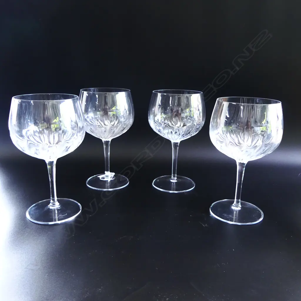 4 ITALIAN LUIGI BORMIOLI LARGE SIZE WINE GLASSES H200MM Image 1++