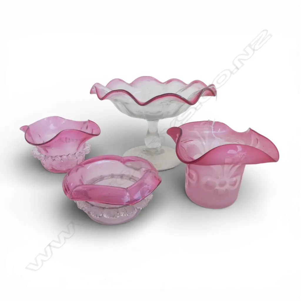 CRANBERRY GLASS COMPORT H150MM &3 CRANBERRY GLASS BOWLS DIA150MM LARGEST Image 1++