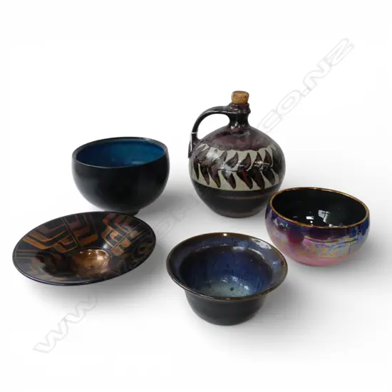 5 PCES STUDIO POTTERY INCL. DANNY MOORWOOD, PETER COLLIS ETC