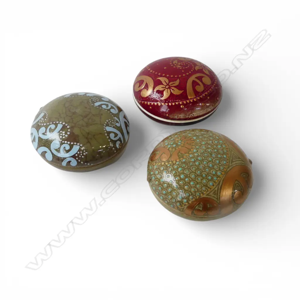 3 KEUM SUN LEE BLUE TRINKET BOXES, Dia.90mm Image 1++