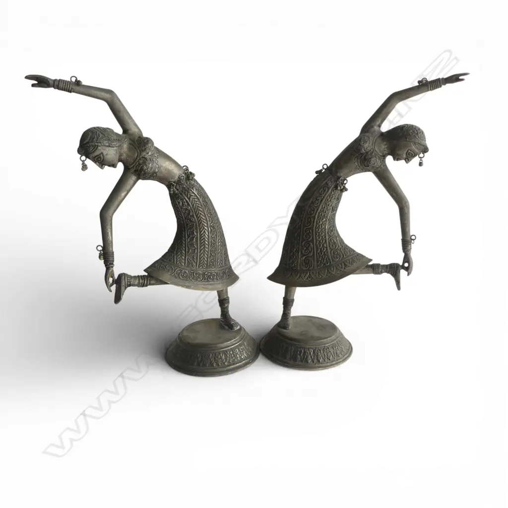 VINTAGE PAIR OF INDIAN SILVER PLATE DANCER SCULPTURES. H.340mm Image 1++