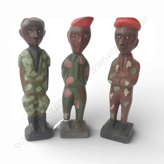 3 AFRICAN FOLK ART CARVED WOODEN FIGURES H.320mm