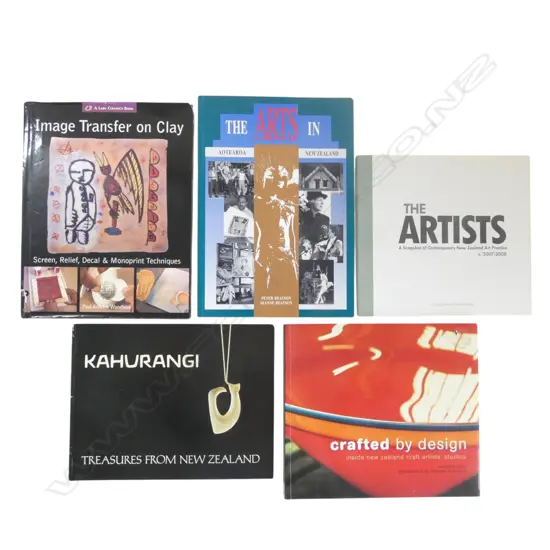 4 VOLS NZ ART & CRAFT REF BOOKS + ONE OTHER