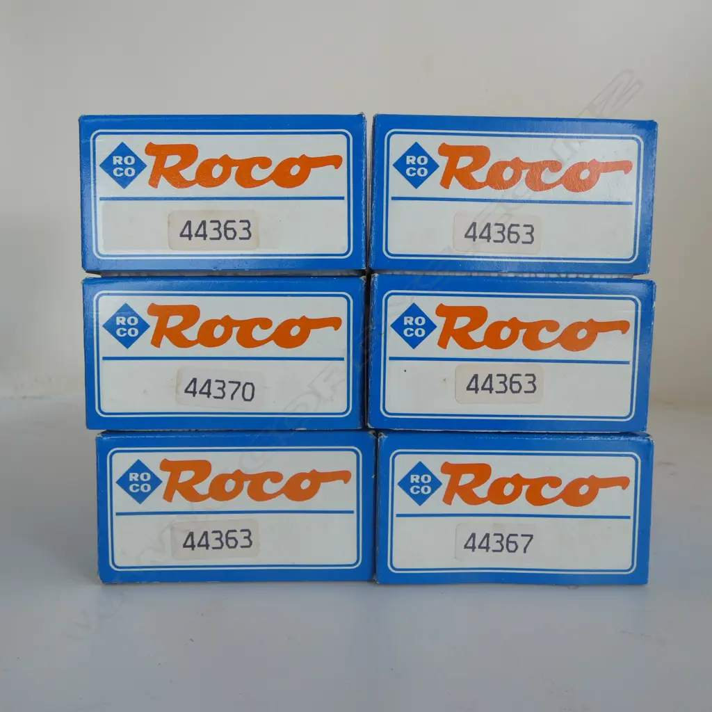 6 BOXED DB ROCO CONVERT COACHES, 4x 44363, 44367 & 44370 Image 1++