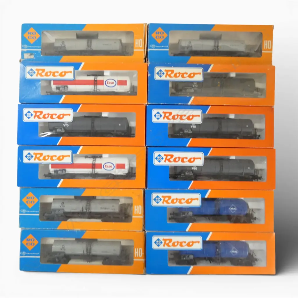 12 ASST. BOXED ROCO HO DB FLUID WAGONS  Image 1++